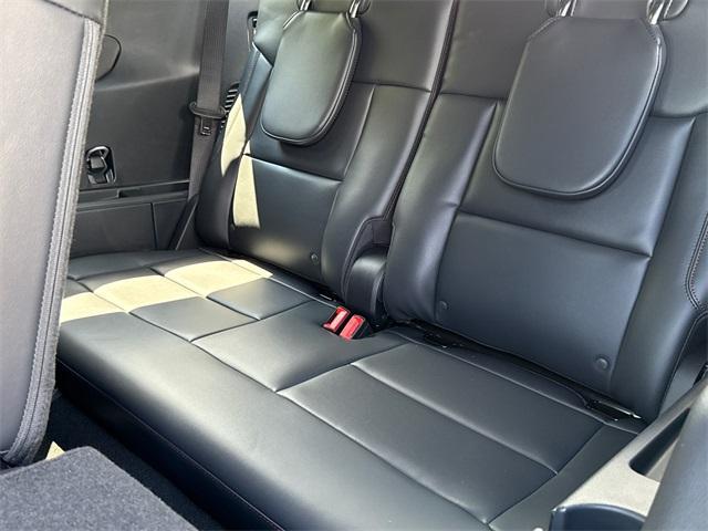 new 2025 Ford Explorer car, priced at $40,460