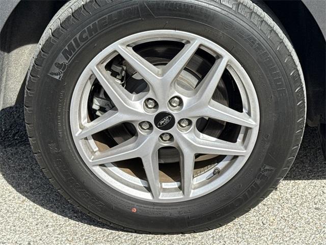 used 2024 Ford Edge car, priced at $27,000