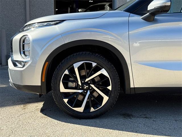 used 2024 Mitsubishi Outlander car, priced at $24,500