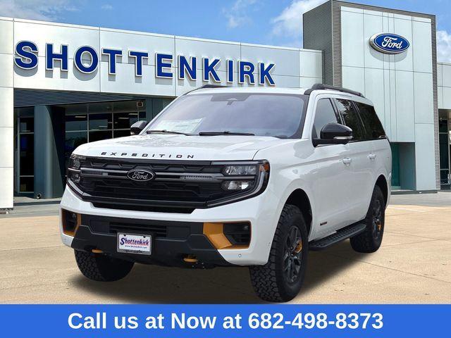 new 2025 Ford Expedition car, priced at $82,000