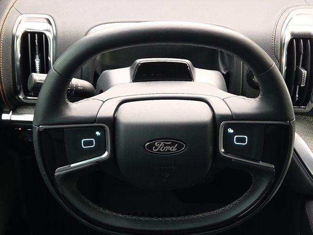 new 2025 Ford Expedition car, priced at $82,000