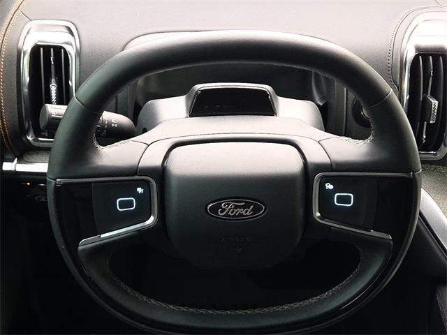 new 2025 Ford Expedition car, priced at $83,960