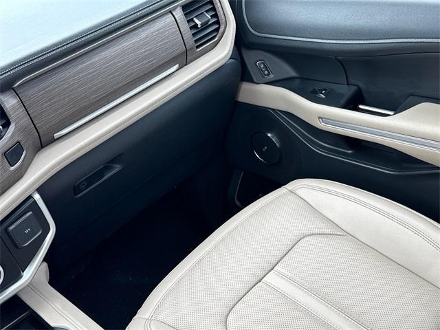 used 2024 Ford Expedition car, priced at $43,800