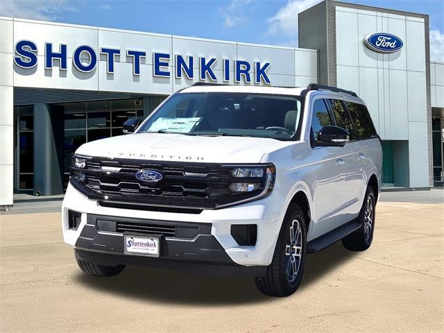 new 2025 Ford Expedition Max car, priced at $69,673