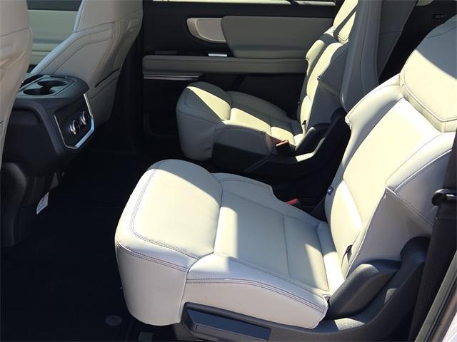 new 2025 Ford Expedition Max car, priced at $69,673