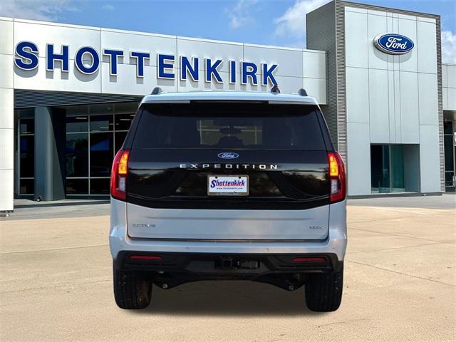new 2025 Ford Expedition Max car, priced at $71,442