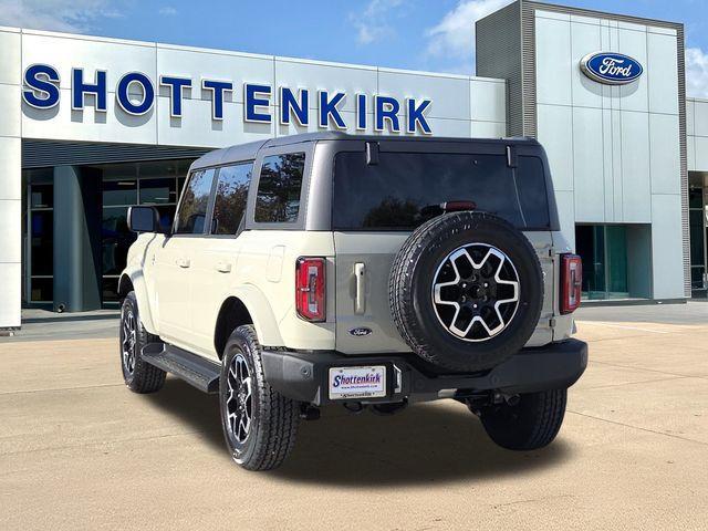 new 2025 Ford Bronco car, priced at $48,901