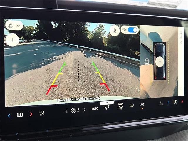 new 2025 Ford Expedition car, priced at $62,960