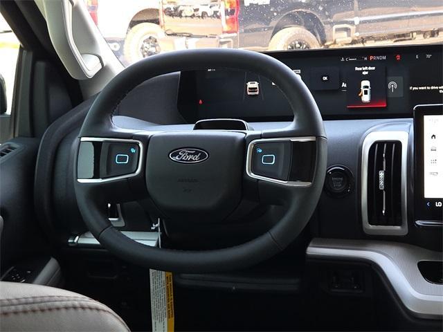 new 2025 Ford Expedition car, priced at $62,960