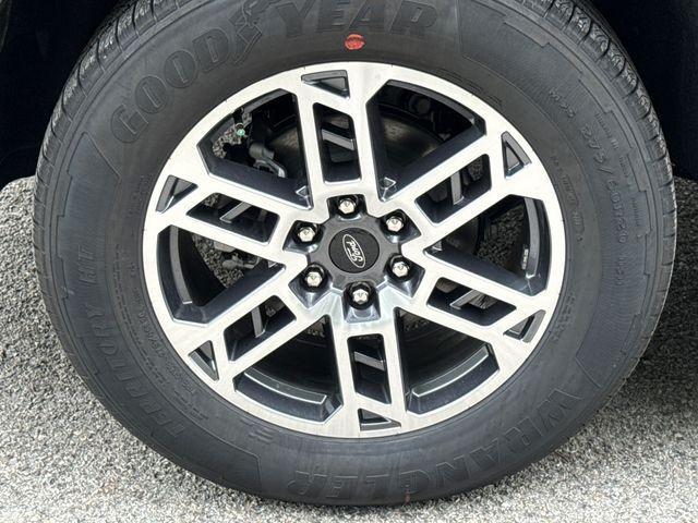 new 2026 Ford Expedition car, priced at $64,054