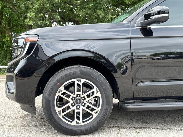 new 2026 Ford Expedition car, priced at $64,054
