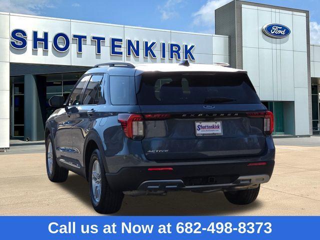 new 2025 Ford Explorer car, priced at $34,932