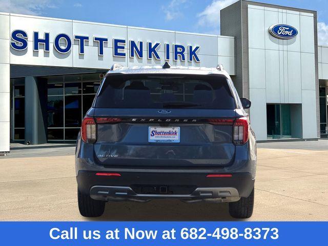new 2025 Ford Explorer car, priced at $34,932