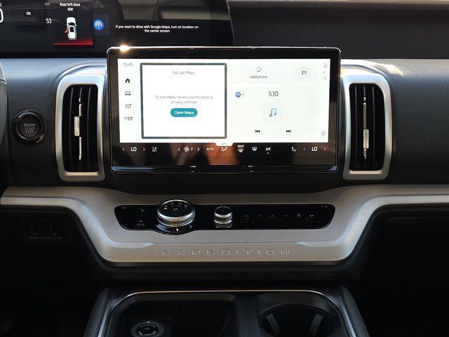 new 2025 Ford Expedition car, priced at $66,000