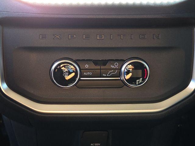 new 2025 Ford Expedition car, priced at $66,000