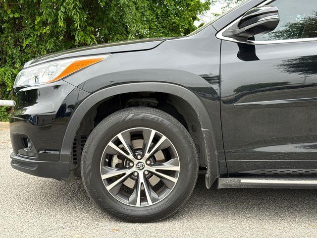 used 2016 Toyota Highlander car, priced at $19,000