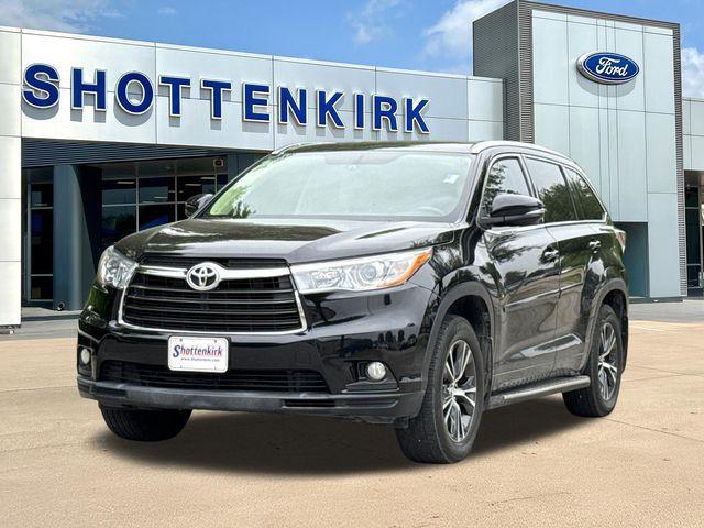 used 2016 Toyota Highlander car, priced at $19,000