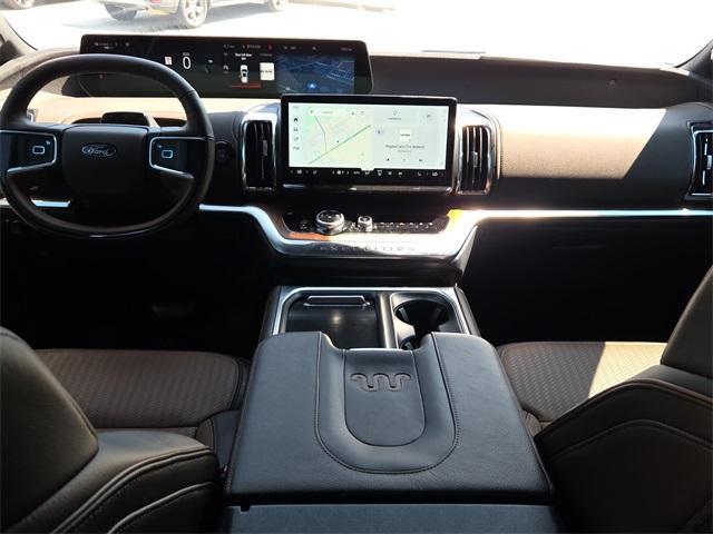 new 2025 Ford Expedition car, priced at $80,960