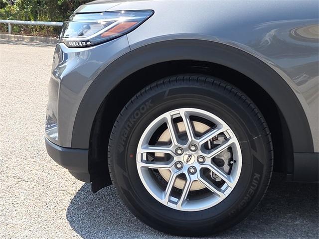 new 2025 Ford Explorer car, priced at $36,272