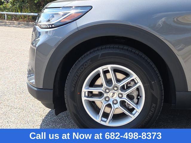 new 2025 Ford Explorer car, priced at $31,772