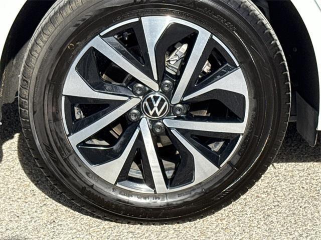 used 2024 Volkswagen Jetta car, priced at $16,500