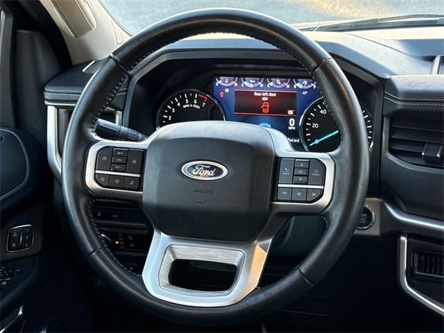 used 2024 Ford Expedition car, priced at $45,500