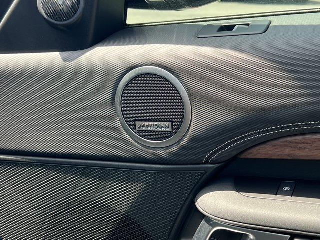 new 2024 Land Rover Discovery car, priced at $72,998