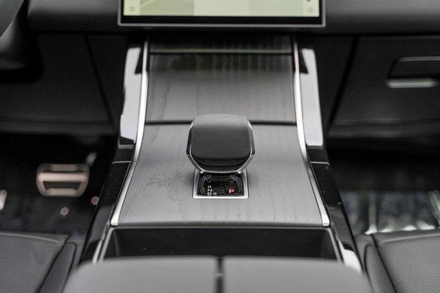 new 2025 Land Rover Range Rover Evoque car