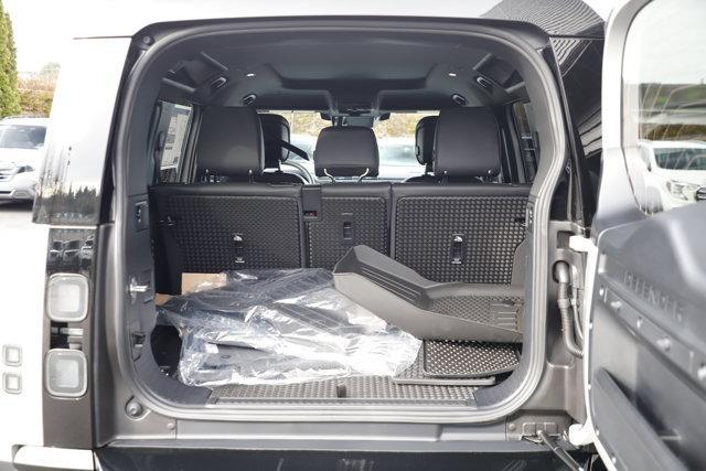 new 2026 Land Rover Defender car