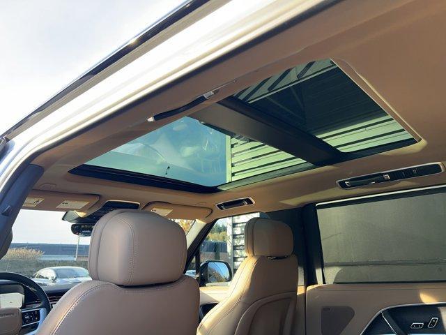 new 2025 Land Rover Range Rover car