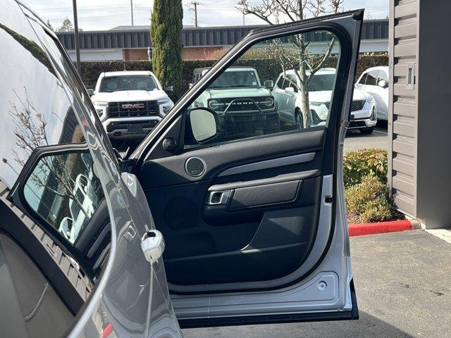 new 2024 Land Rover Discovery car, priced at $58,987