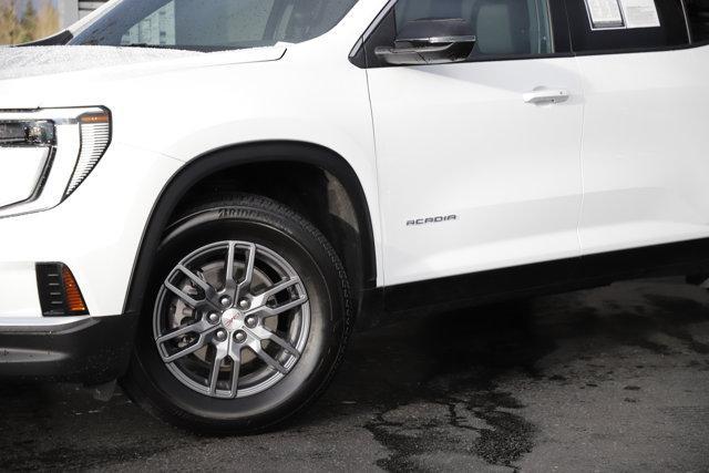 used 2025 GMC Acadia car, priced at $32,499