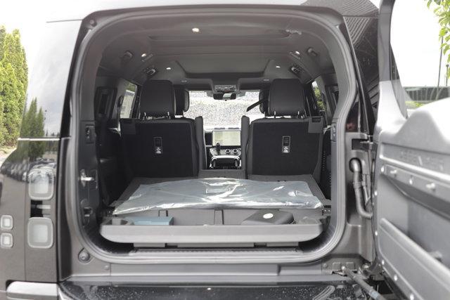 new 2026 Land Rover Defender car
