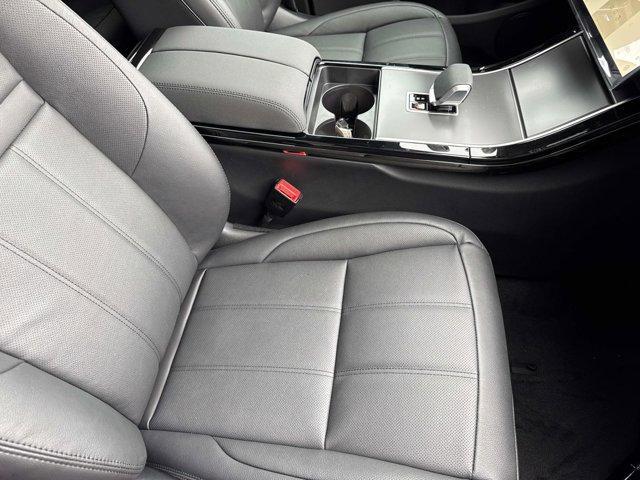 new 2025 Land Rover Range Rover Evoque car