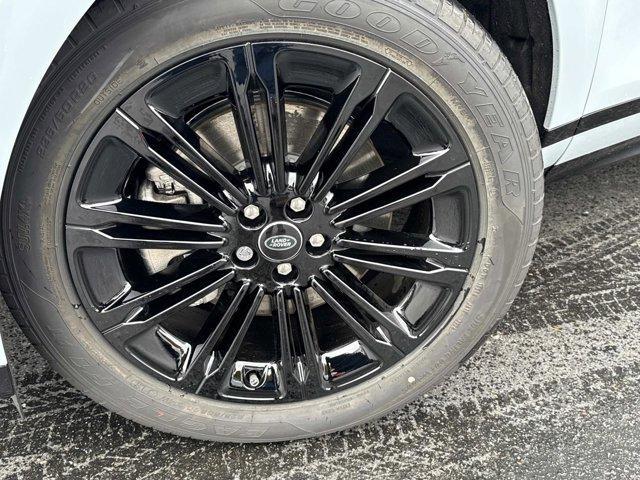 new 2025 Land Rover Range Rover Evoque car