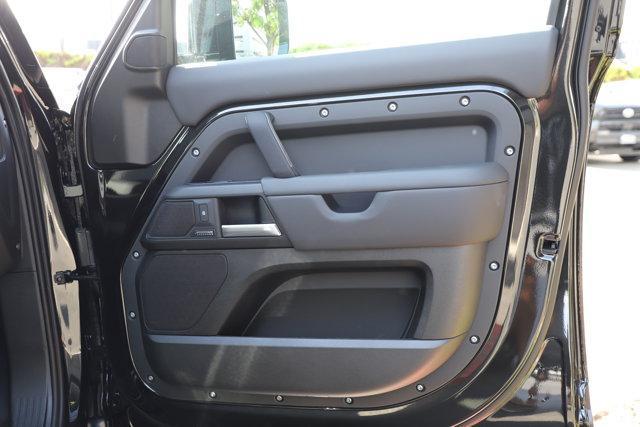 new 2026 Land Rover Defender car