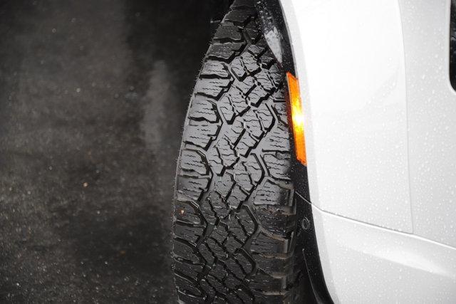 new 2026 Land Rover Defender car