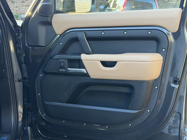 new 2026 Land Rover Defender car