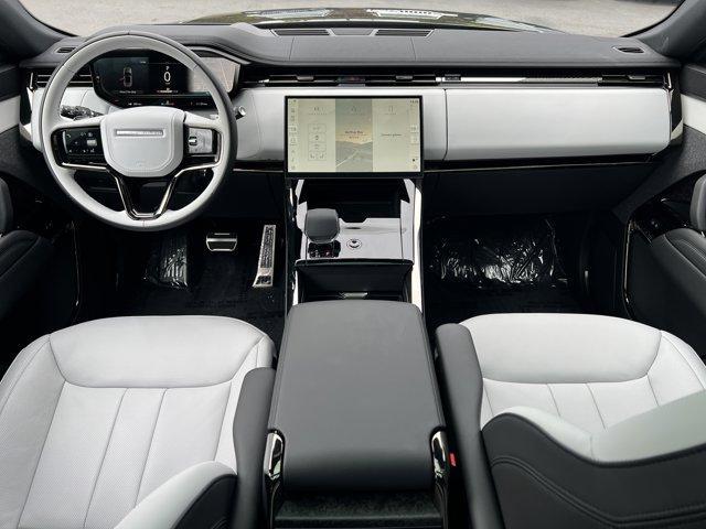 new 2025 Land Rover Range Rover Sport car