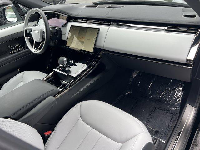 new 2025 Land Rover Range Rover Sport car