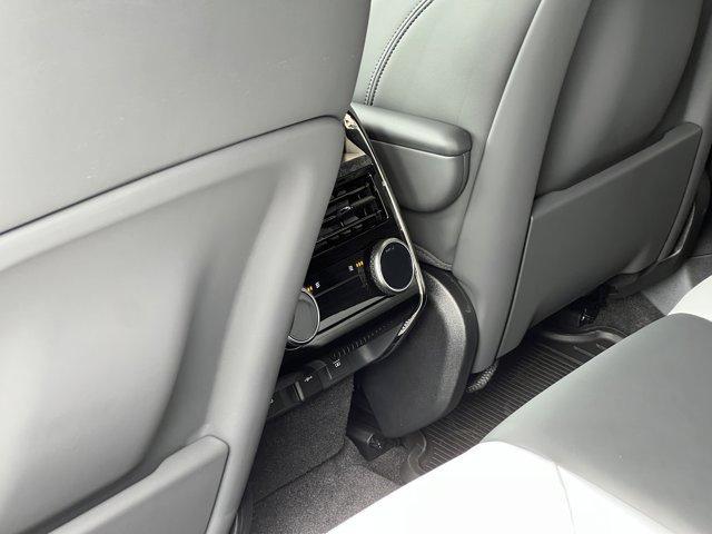 new 2025 Land Rover Range Rover Sport car