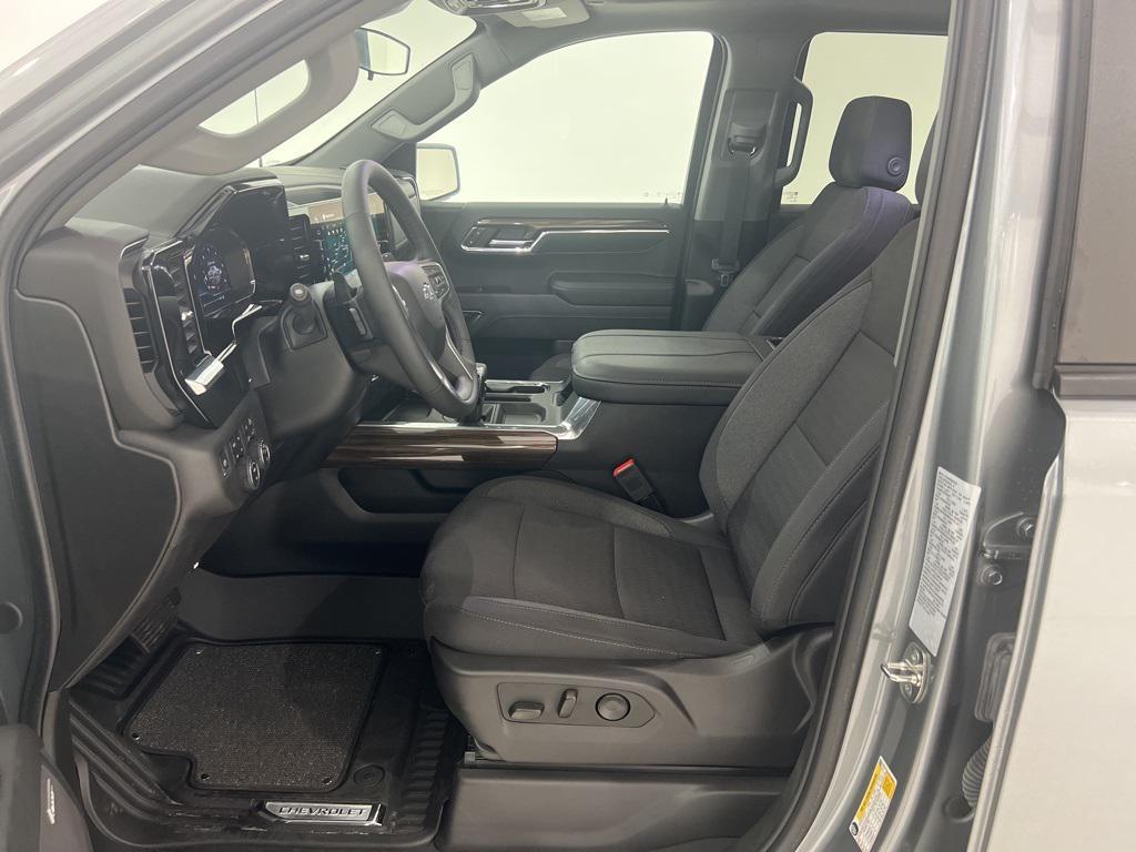 new 2024 Chevrolet Silverado 1500 car, priced at $56,880