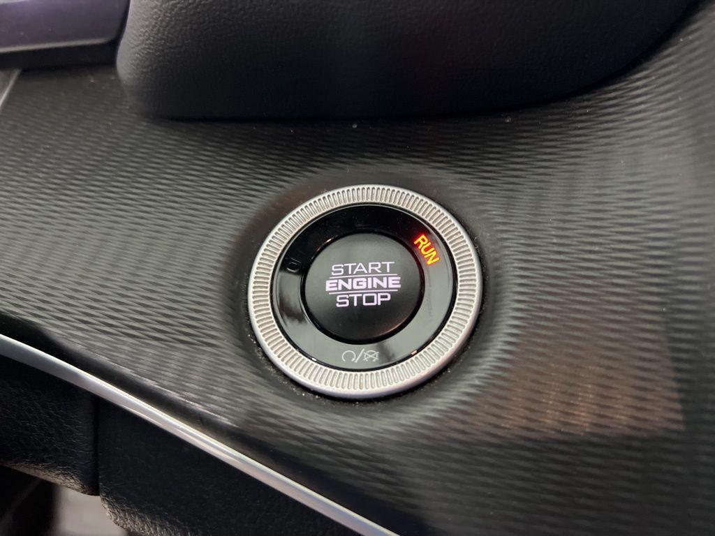 used 2025 Jeep Grand Cherokee car, priced at $35,590