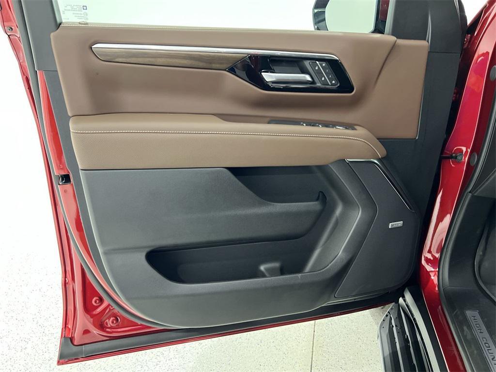 new 2025 Chevrolet Tahoe car, priced at $81,505