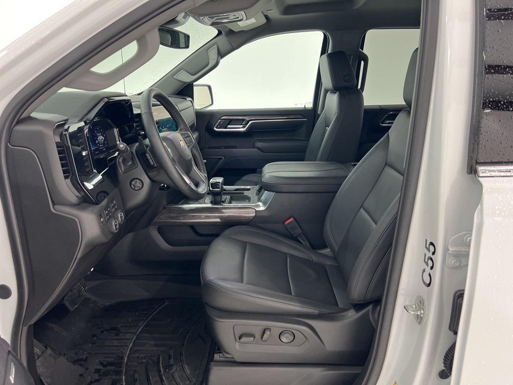 used 2025 Chevrolet Silverado 1500 car, priced at $53,990