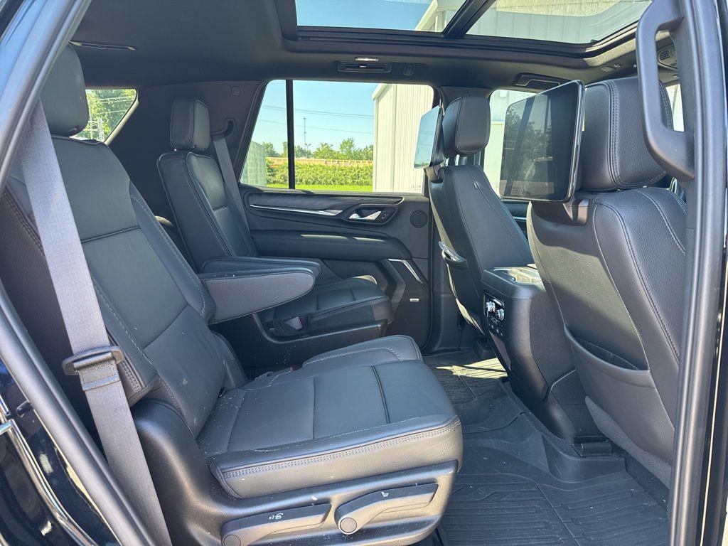 used 2024 GMC Yukon car, priced at $71,880