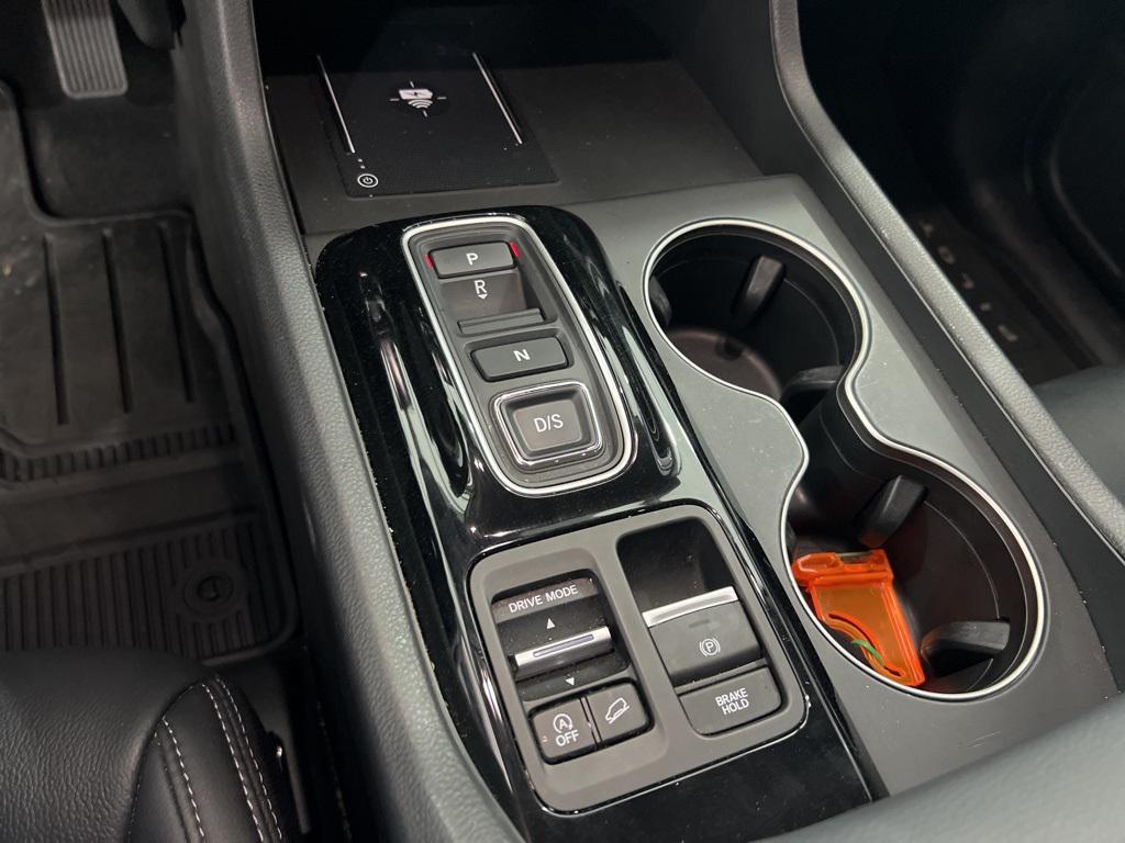 used 2025 Honda Pilot car, priced at $40,480