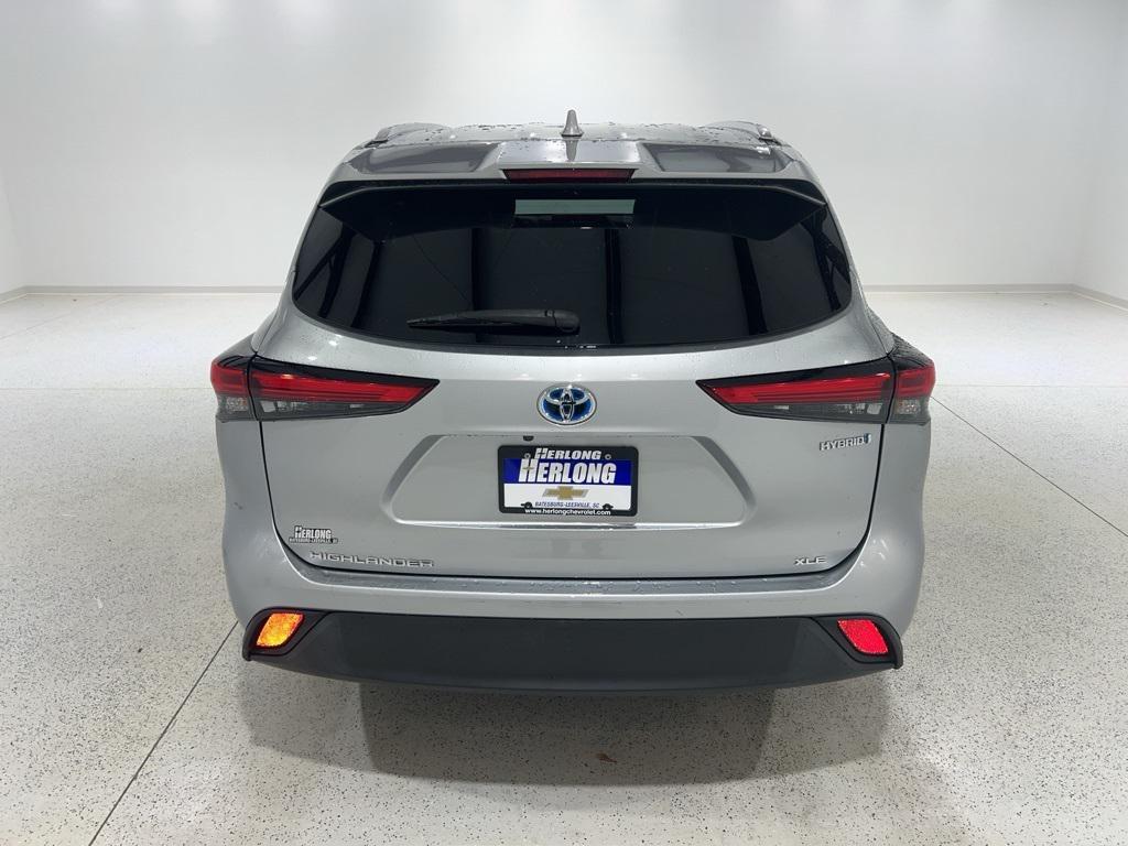 used 2022 Toyota Highlander Hybrid car, priced at $33,880
