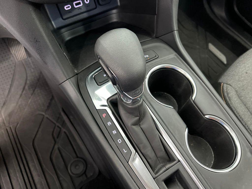 used 2024 Chevrolet Equinox car, priced at $24,880