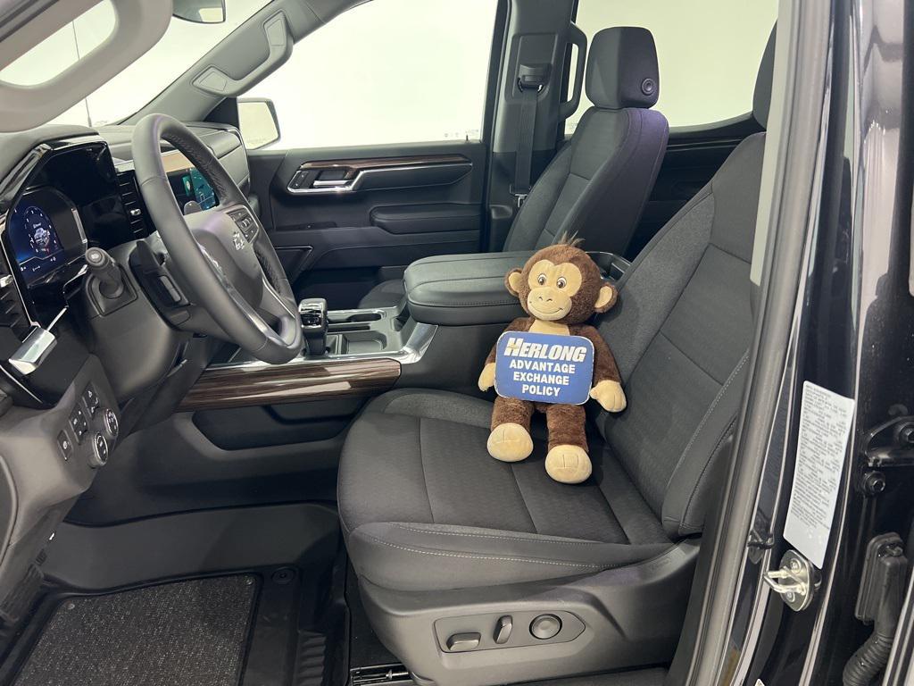 new 2024 Chevrolet Silverado 1500 car, priced at $53,880